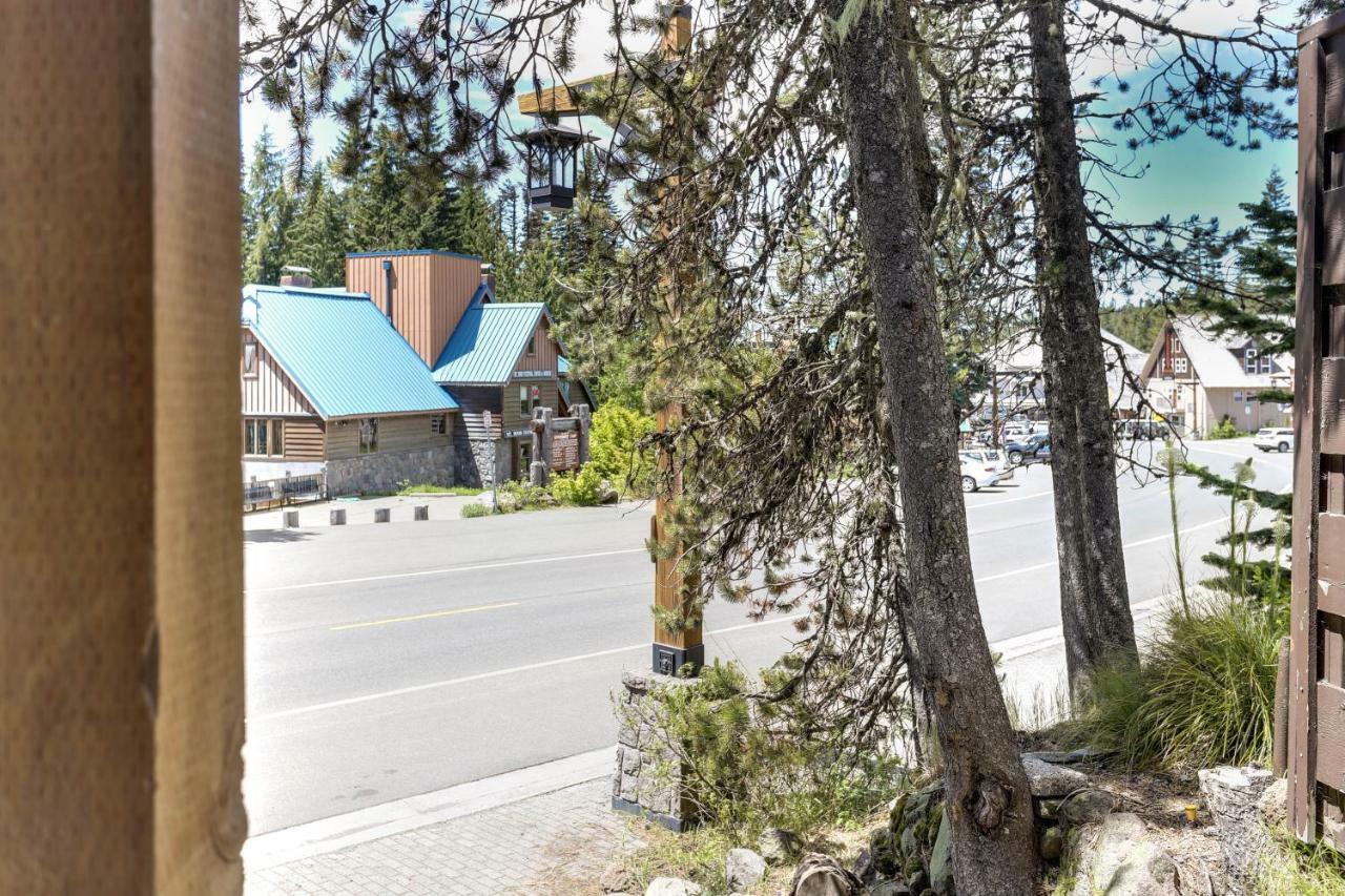 Flying Stag: Main Lodge Government Camp Exterior photo